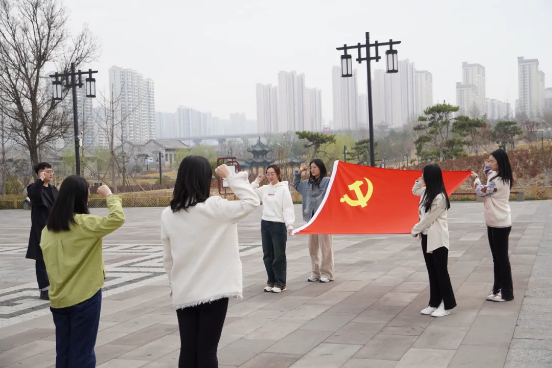 ee300cbc290546dcb8ff021122e27a0d.png