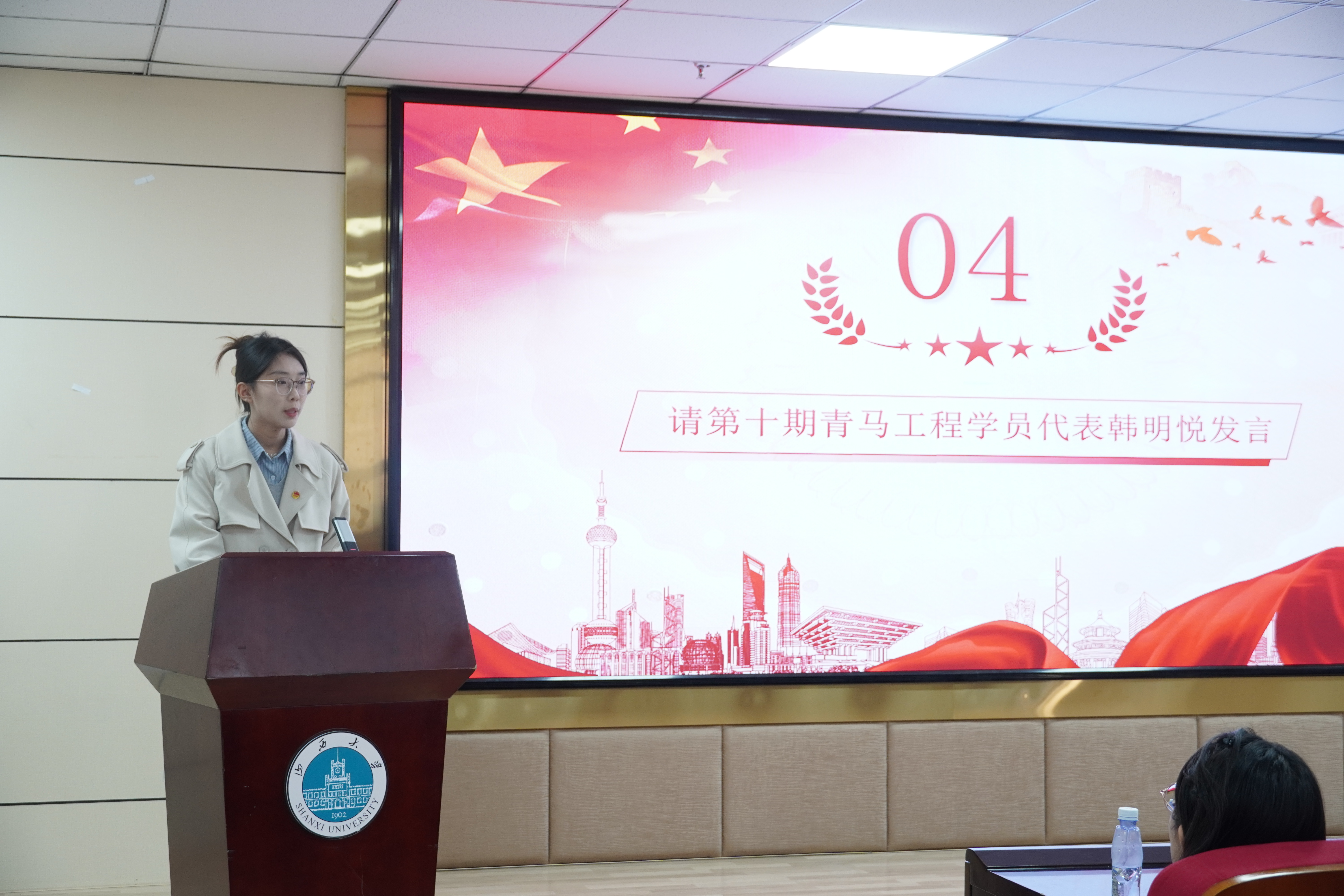 c951778a3d64499e9b7c21191bef7e6a.jpg